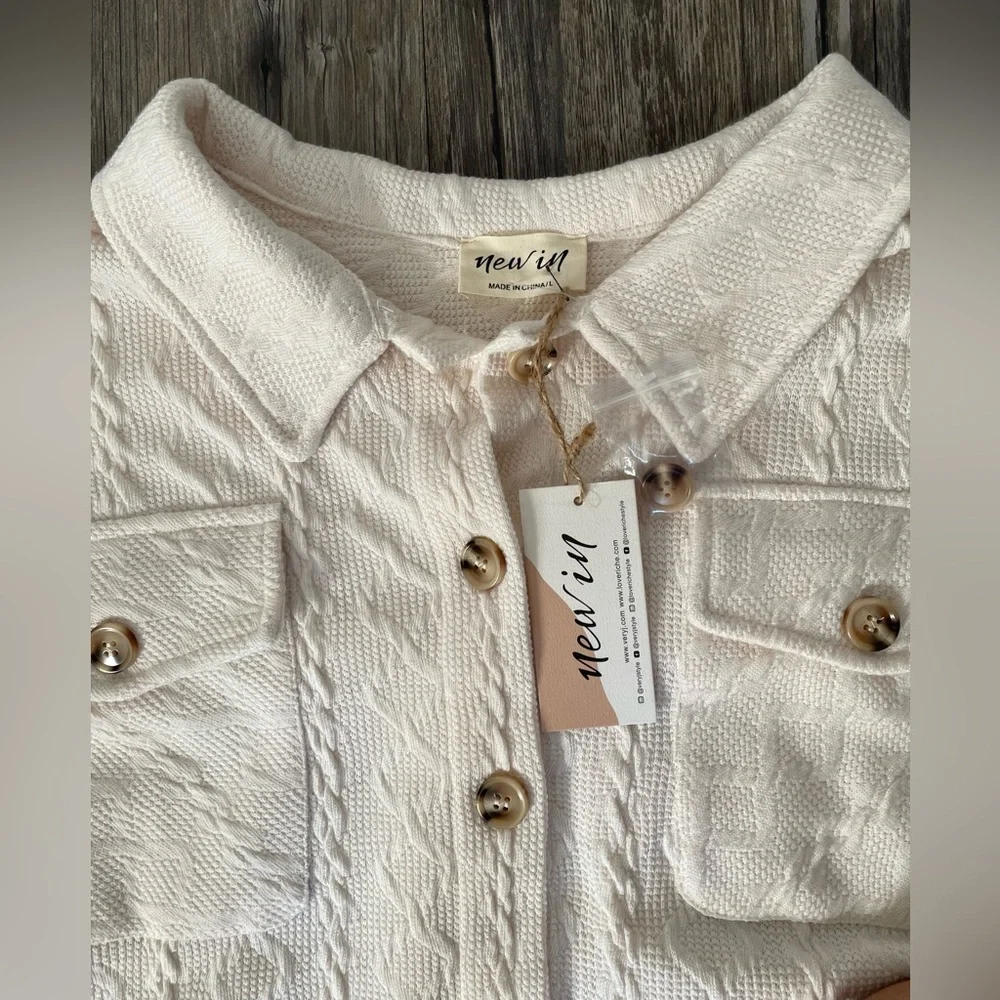 NWT New In Cream Textured Button-Up Shacket – Women’s Large - Picture 3 of 6